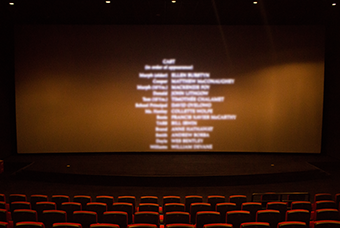 易币付 易币国际党委组织召开《长津湖》观影活动